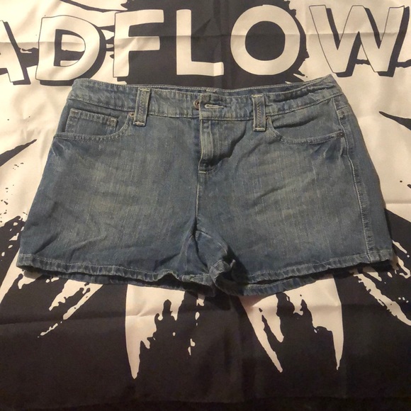 Tommy Hilfiger Women’s Shorts - Denim - Size 10 - Picture 1 of 1